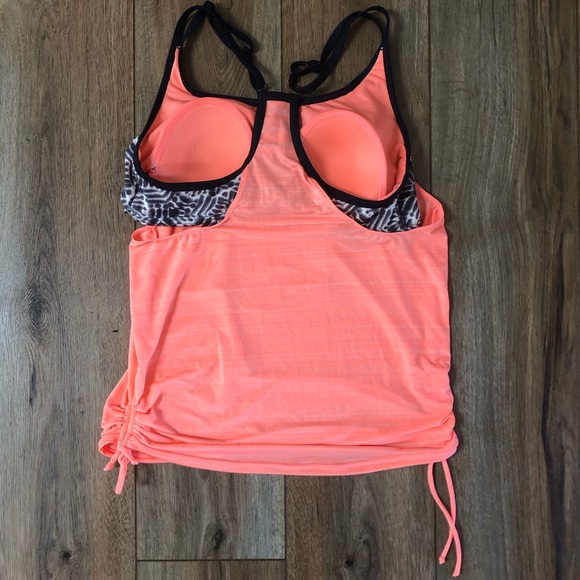 Swim top with built in bra - Picture 2 of 3